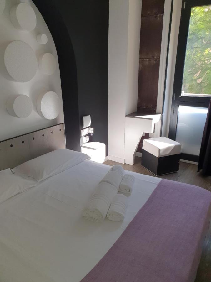 วิโอลา รูม Bed & Breakfast กาญารี ภายนอก รูปภาพ