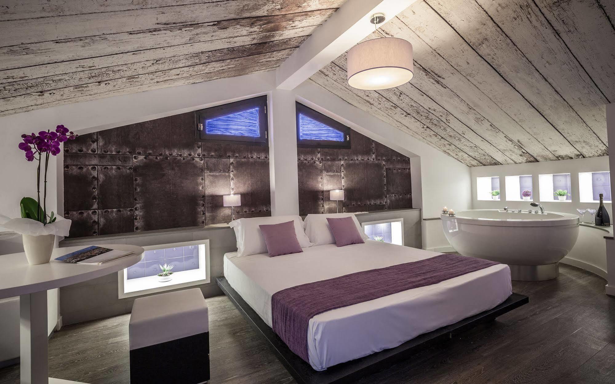 วิโอลา รูม Bed & Breakfast กาญารี ภายนอก รูปภาพ